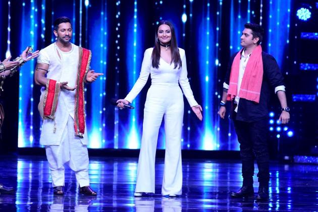 The judges on the show will also dress up as per their favourite Bollywood characters. The judges on the show will also dress up as per their favourite Bollywood characters.