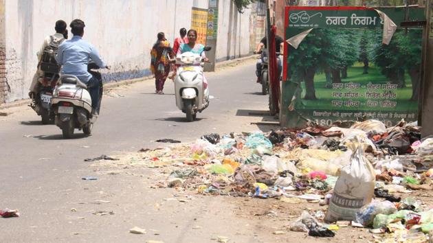 The third nationwide survey relied heavily on self-declaration by municipal bodies, with solid waste management being the most important parameter for the rankings. (HT File Photo) The third nationwide survey relied heavily on self-declaration by municipal bodies, with solid waste management being the most important parameter for the rankings. (HT File Photo)