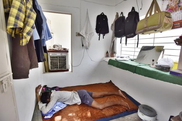 The Garden-Ville society in Gurgaon looks after their guards who have ensured that the society had no theft in 10 years. (Sanjeev Verma/HT Photo) The Garden-Ville society in Gurgaon looks after their guards who have ensured that the society had no theft in 10 years. (Sanjeev Verma/HT Photo)