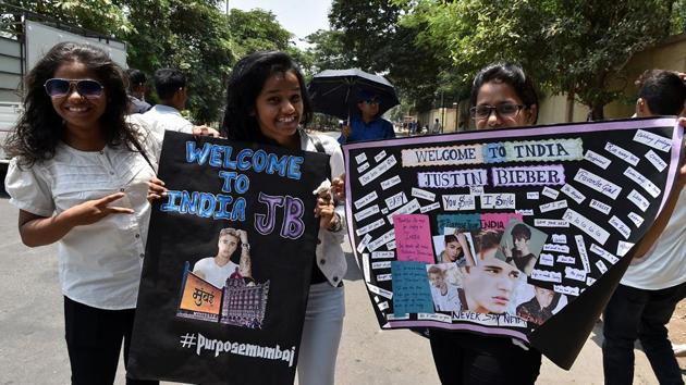 A warm welcome for the popstar. (Bachchan Kumar / HT PHOTO) 