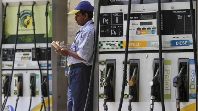The move will hit 225 petrol pumps in Mumbai alone, Federation of All Maharashtra Petrol Dealers Association (FAMPEDA) President Uday Lodh said. (Reuters File Photo) The move will hit 225 petrol pumps in Mumbai alone, Federation of All Maharashtra Petrol Dealers Association (FAMPEDA) President Uday Lodh said. (Reuters File Photo)