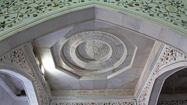 Most people visit the shrine on Thursdays and Fridays. (Satyabrata Tripathy/HT Photo) 