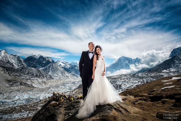 Ashley Schmeider and James Sisson exchanged vows at the Mount Everest.(Photos: Charleton Churchill)