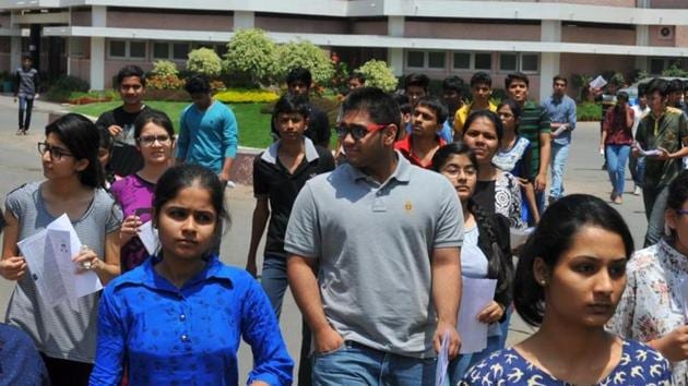 Karnataka’s Pre-University Examination Board declared the result of second-year pre-university or Class 12 results on its official website on Thursday. (Shankar Mourya/HT file) Karnataka’s Pre-University Examination Board declared the result of second-year pre-university or Class 12 results on its official website on Thursday. (Shankar Mourya/HT file)
