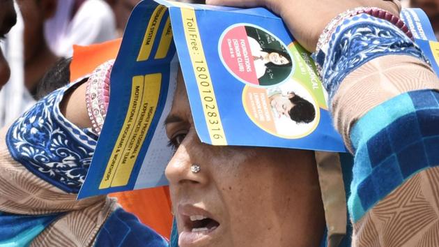 Temperatures crossed 42 degrees Celsius in Gurgaon over the past one week. (Sanjeev Verma) Temperatures crossed 42 degrees Celsius in Gurgaon over the past one week. (Sanjeev Verma)