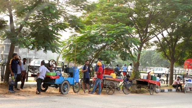 The MC had completed the survey of counting the vendors nine months ago. (HT File Photo) The MC had completed the survey of counting the vendors nine months ago. (HT File Photo)