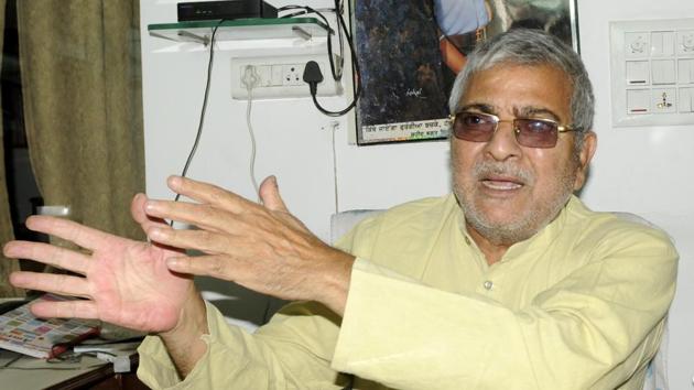 Member of Parliament Dr Dharamvira Gandhi talking to mediapersons in Patiala on Thursday. (Bharat Bhushan/HT Photo) Member of Parliament Dr Dharamvira Gandhi talking to mediapersons in Patiala on Thursday. (Bharat Bhushan/HT Photo)