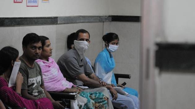 Each year, annual influenza outbreaks affect 5-15% of the world’s population, estimates the World Health Organisation, causing symptoms of fever, lethargy and cough.(Parveen Kumar/Hindustan Times)