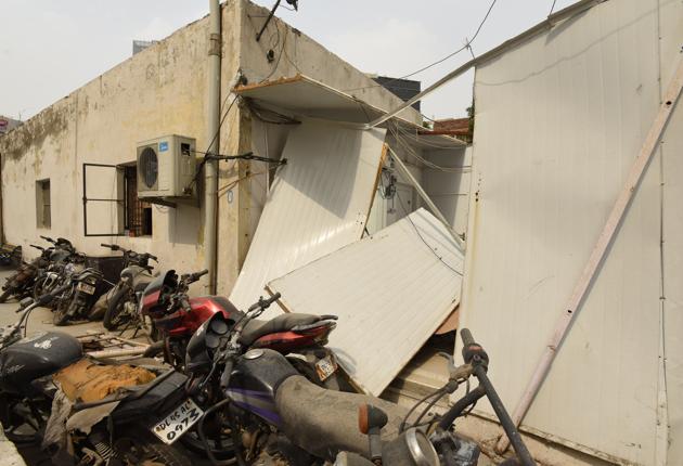 Property worth Rs 5-6 lakh has been destroyed, officials estimated. (Virendra Singh Gosain/HT PHOTO) Property worth Rs 5-6 lakh has been destroyed, officials estimated. (Virendra Singh Gosain/HT PHOTO)