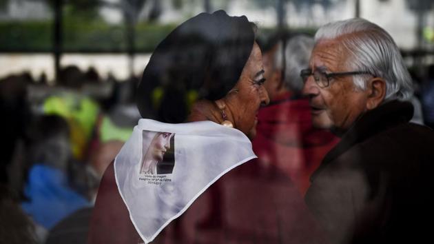 Countless others will follow proceedings on giant screens and television sets. (Patricia De Melo Moreira/AFP)