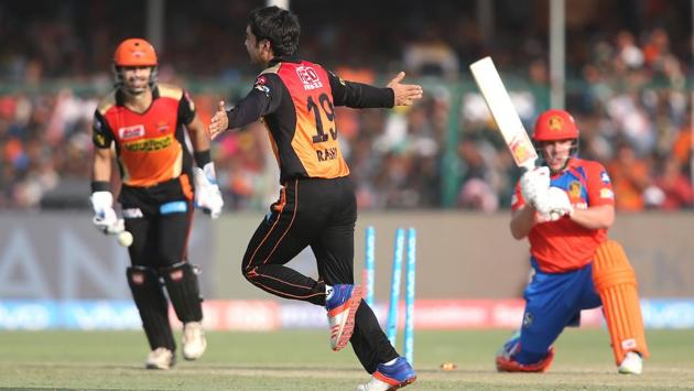 Rashid Khan ended with 3/34 as Sunrisers Hyderabad took all 10 Gujarat Lions wickets, giving away only 43 runs. GL were bowled out for 154. (BCCI)