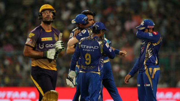 Hardik Pandya got the wicket of Manish Pandey to put MI on top. (BCCI)
