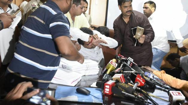Kapil Mishra fainted immediately after his press conference on revelations on AAP’s finances. (Sonu Mehta/HT Photo) Kapil Mishra fainted immediately after his press conference on revelations on AAP’s finances. (Sonu Mehta/HT Photo)