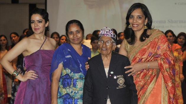 101-year-old Maan Kaur taking part in a ramp walk on the occasion of Mother’s Day celebration at JW Marriott in Sector 35, Chandigarh. (Karun Sharma/HT Photo) 