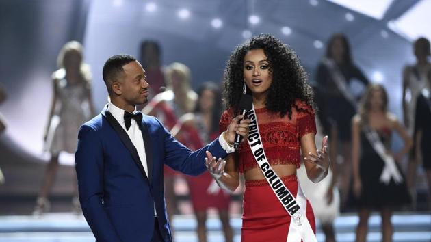 Show host Terrence J interviews Miss District of Columbia Kara McCullough. (David Becker / REUTERS)