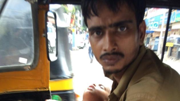 Autorickshaw driver Mohammad Saeed. (HT) Autorickshaw driver Mohammad Saeed. (HT)