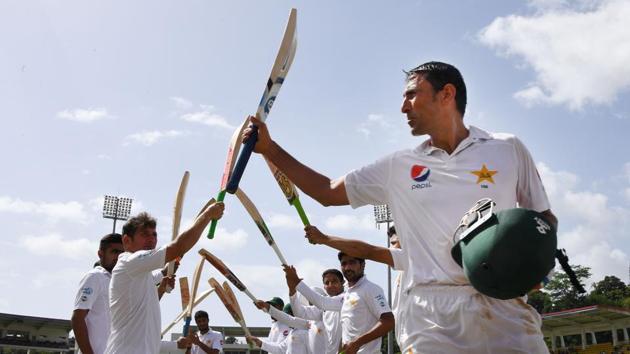Members of the Pakistan cricket team gave Younis Khan, who got out for 35 in the second innings of the third Test vs West Indies cricket team, a guard of honour after his outing at the Windsor Park Stadium in Roseau, Dominica. (AFP) Members of the Pakistan cricket team gave Younis Khan, who got out for 35 in the second innings of the third Test vs West Indies cricket team, a guard of honour after his outing at the Windsor Park Stadium in Roseau, Dominica. (AFP)