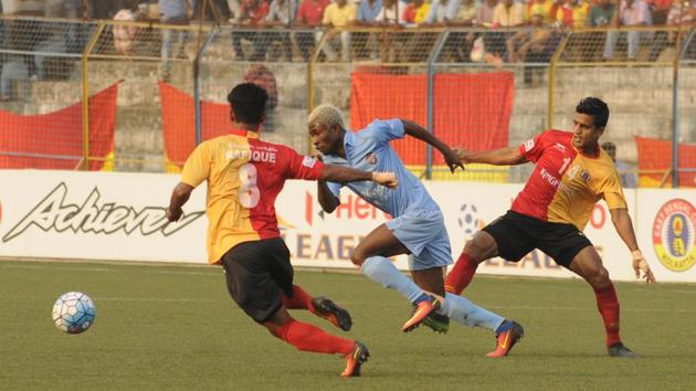 Some East Bengal players travelled by train from Cuttack to Kolkata after losing the Federation Cup semifinal to Mohun Bagan. (Samir Jana/HT Photo) Some East Bengal players travelled by train from Cuttack to Kolkata after losing the Federation Cup semifinal to Mohun Bagan. (Samir Jana/HT Photo)