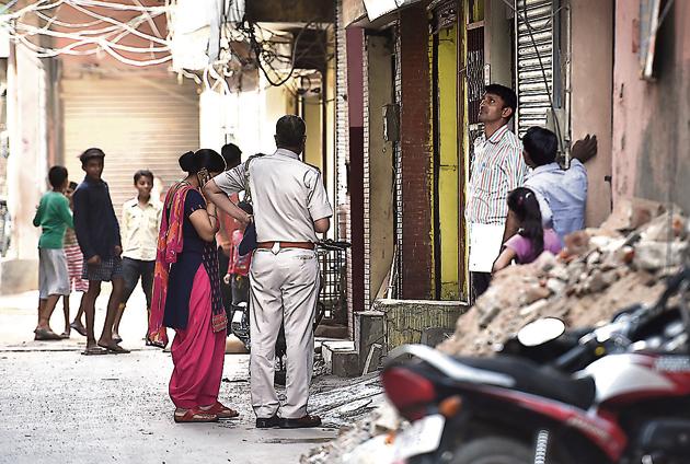 Gurgaon police at Sector 17 on Monday to make inquiries in connection with the abduction and gangrape of a 26-year-old Sikkimese woman on Saturday. Police said they are going all out to nab the culprits at the earliest. (Sanjeev Verma/HT PHOTO) Gurgaon police at Sector 17 on Monday to make inquiries in connection with the abduction and gangrape of a 26-year-old Sikkimese woman on Saturday. Police said they are going all out to nab the culprits at the earliest. (Sanjeev Verma/HT PHOTO)
