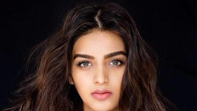 Niddhi Agerwal is making her Bollywood debut opposite Tiger Shroff in Munna Michael.(Hindustan Times)