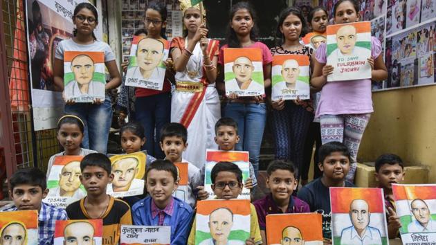Students pose with paintings of Kulbhushan Jadhav during a protest in Mumbai. (Kunal Patil/HT Photo) Students pose with paintings of Kulbhushan Jadhav during a protest in Mumbai. (Kunal Patil/HT Photo)