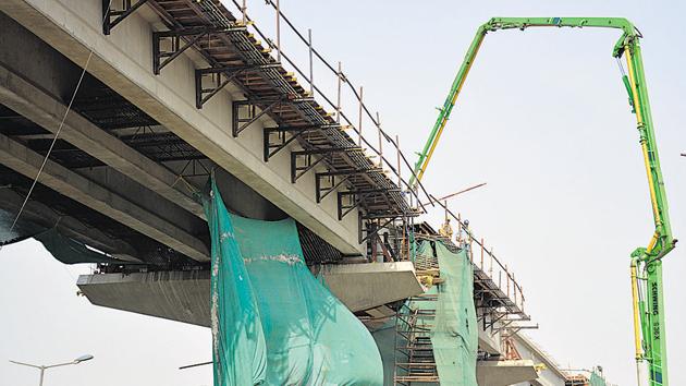The present cost of the 9.41km metro extension to Ghaziabad is pegged at around Rs2,210 crore, which includes a Rs1,479.6 crore share of various state agencies. (Sakib Ali/HT Photo) The present cost of the 9.41km metro extension to Ghaziabad is pegged at around Rs2,210 crore, which includes a Rs1,479.6 crore share of various state agencies. (Sakib Ali/HT Photo)