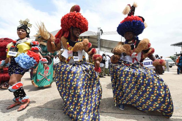 People from Calabar in southern Nigeria perform during a cultural carnival. (PIUS UTOMI EKPEI / AFP)