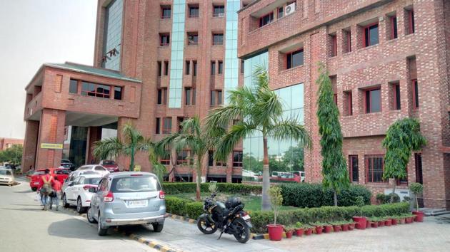 Sharda university first decided to call off six examination papers — four of the school of Engineering and Technology and two of the school of Business studies — fearing a leak in the question paper. They later revoked the decision and ordered a probe. (HT Photo) Sharda university first decided to call off six examination papers — four of the school of Engineering and Technology and two of the school of Business studies — fearing a leak in the question paper. They later revoked the decision and ordered a probe. (HT Photo)