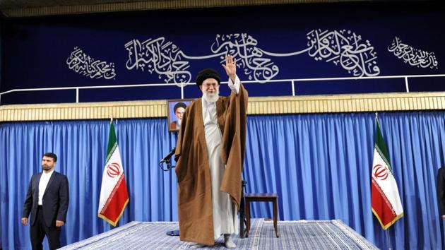 Iran's Supreme Leader Ayatollah Ali Khamenei waves before speaking to the audience in Tehran, Iran, May 17, 2017. (REUTERS Photo) Iran's Supreme Leader Ayatollah Ali Khamenei waves before speaking to the audience in Tehran, Iran, May 17, 2017. (REUTERS Photo)