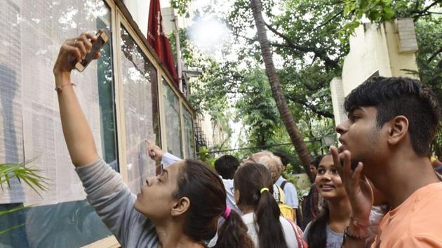 Around 39 newly opened colleges and inclusion of 6,030 seats for minimum competency vocational courses (MCVC) has led to a rise in the number of seats.(HT File)