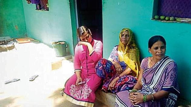 Chandabai Patel (R) with her mother-in-law Belabai and daughter Poonam at their house at Amarpur. (Ritesh Mishra/HT) Chandabai Patel (R) with her mother-in-law Belabai and daughter Poonam at their house at Amarpur. (Ritesh Mishra/HT)