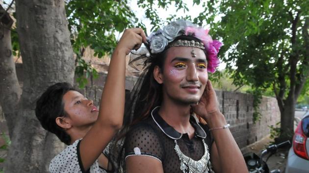 There is a widespread support for the scrapping of Section 377 and equality for the LGBT community by various sections of Indian society. (Mujeeb Faruqui/HT Photo) 