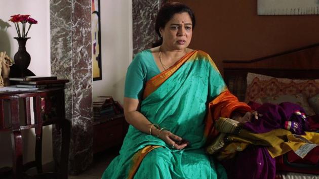 Reema Lagoo is survived by daughter Mrunmayee, who is also a theatre and film actor and theatre director.