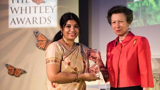 Wildlife activist Purnima Barman receives the Whitley Award from Princess Anne in London on Thursday evening.(HT Photo)