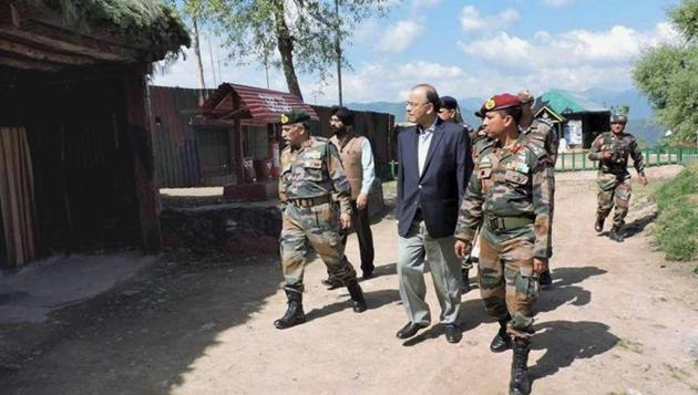 Defence Minister Arun Jaitley during a visit to the forward areas of Rampur Sector of North Kashmir on Friday. (PTI PHOTO)