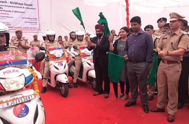 The Nirbhaya Squad, formed to check harassment of women and girls on streets, flagged off in Alwar on Friday.(HT Photo)