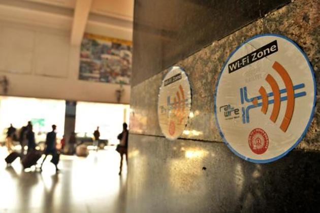 Delhi soon to get free high speed Wi-Fi hotspot zones across the city. (Saumya Khandelwal/HT Photo) Delhi soon to get free high speed Wi-Fi hotspot zones across the city. (Saumya Khandelwal/HT Photo)