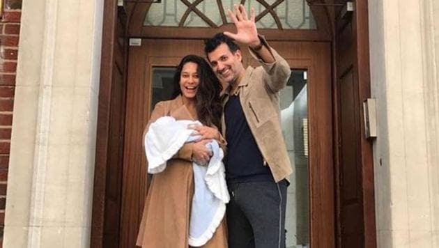 Lisa Haydon gave birth to son, Zack Lalvani, on May 17.(Instagram/lisahaydon)