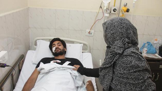 BPharma student Nadeem was severely beaten up bikers in an incident of road rage on Friday night in Ghaziabad. (Sakib Ali/HT Photo) BPharma student Nadeem was severely beaten up bikers in an incident of road rage on Friday night in Ghaziabad. (Sakib Ali/HT Photo)
