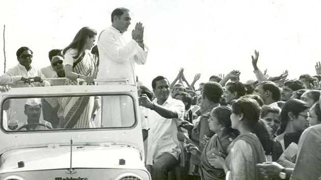 Though many of the insurgents in Sri Lanka peacefully gave in under the IPKF, matters deteriorated soon and fighting erupted again once the IPKF left in 1990 under VP Singh’s government.  (ht photo) 