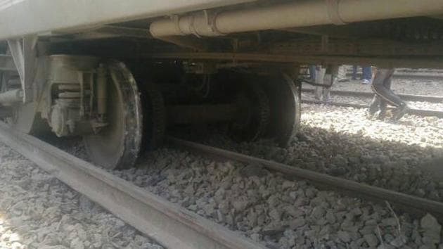 A derailed bogy of the LTT Express in Unnao. (HT Photo) A derailed bogy of the LTT Express in Unnao. (HT Photo)