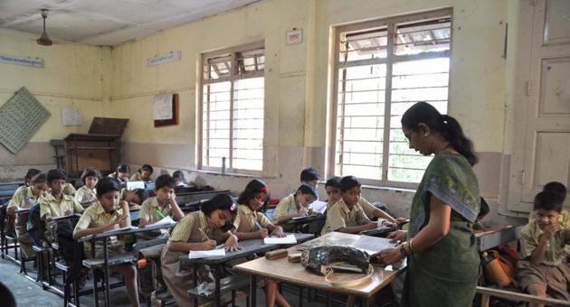 Hundreds of teachers on the rolls of municipal schools of Patna have not been showing up for years. (HT representative pic) Hundreds of teachers on the rolls of municipal schools of Patna have not been showing up for years. (HT representative pic)