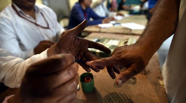 The voters’ turn out was 64% in Bihar urban local bodies’ elections, on Sunday. (HT file photo) The voters’ turn out was 64% in Bihar urban local bodies’ elections, on Sunday. (HT file photo)