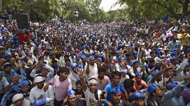 Dalits staged a protest at Jantar Mantar on Sunday against alleged atrocities towards their community in Saharanpur.(Ravi Choudhary/HT PHOTO)