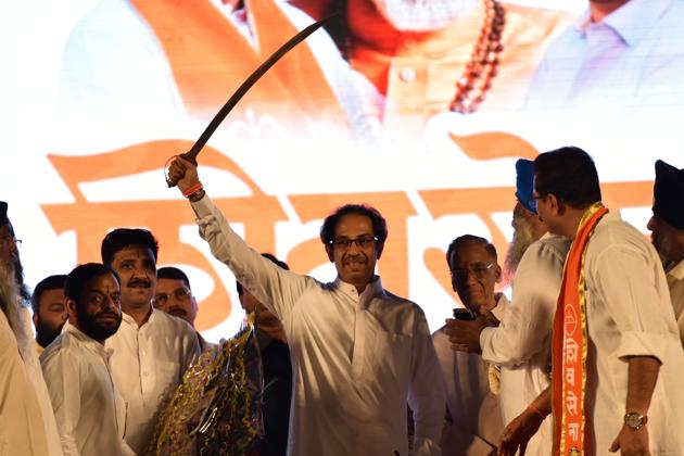 Shiv Sena chief Uddhav Thackeray at an election rally in Navi Mumbai on Sunday.(Bachchan Kumar)