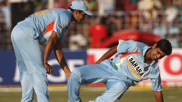 RP Singh (R) and Irfan Pathan -- former India cricket team players -- were supposed to play in the match between Irfan Falcons and Misbah Falcons in the Bahrain Cricket Festival T20 event but the BCCI withdrew their NOCs.(Getty Images)