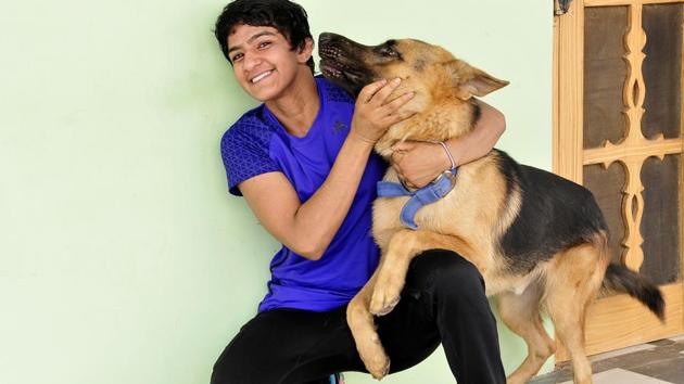 Ritu Phogat bagged a gold in the Commonwealth Championship, and brought home a bronze in the Asian Championship held this year. (HT Photo)