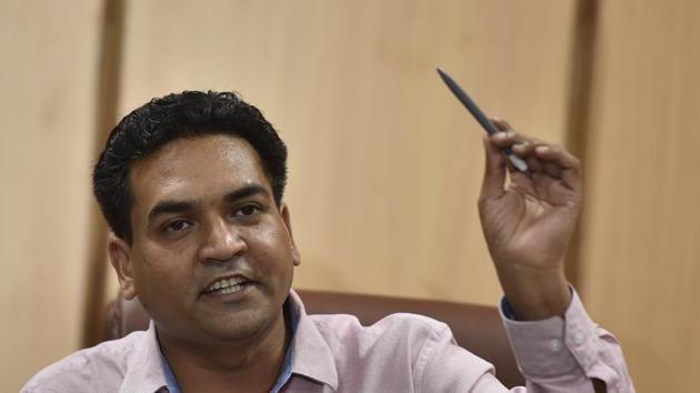 Kapil Mishra has been asked to meet the case investigating officer around 11 am on Tuesday, ACB chief MK Meena told reporters. This will be Mishra’s third visit to the ACB. (Ravi Choudhary/HT PHOTO) Kapil Mishra has been asked to meet the case investigating officer around 11 am on Tuesday, ACB chief MK Meena told reporters. This will be Mishra’s third visit to the ACB. (Ravi Choudhary/HT PHOTO)