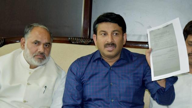 There has been a constant tussle between the two ever since Manoj Tiwari’s elevation as party chief in Delhi. Party insiders said Tiwari was also not pleased with the appointment of a few office bearers as he believed the process was influenced by Vijay Goel.(PTI)