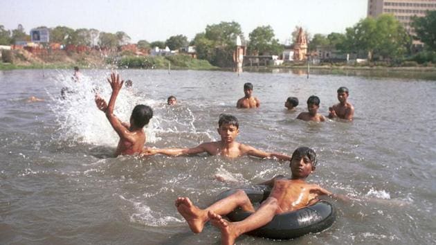 According to Hindu mythology the river is the daughter of Vashist, and bathing in the waters of the river can wash away one’s sins. (HT Photo)